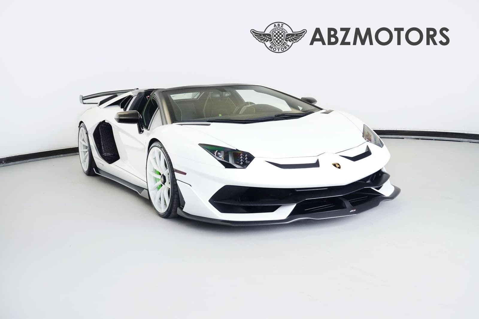 2021 LAMBORGHINI AVENTADOR SVJ