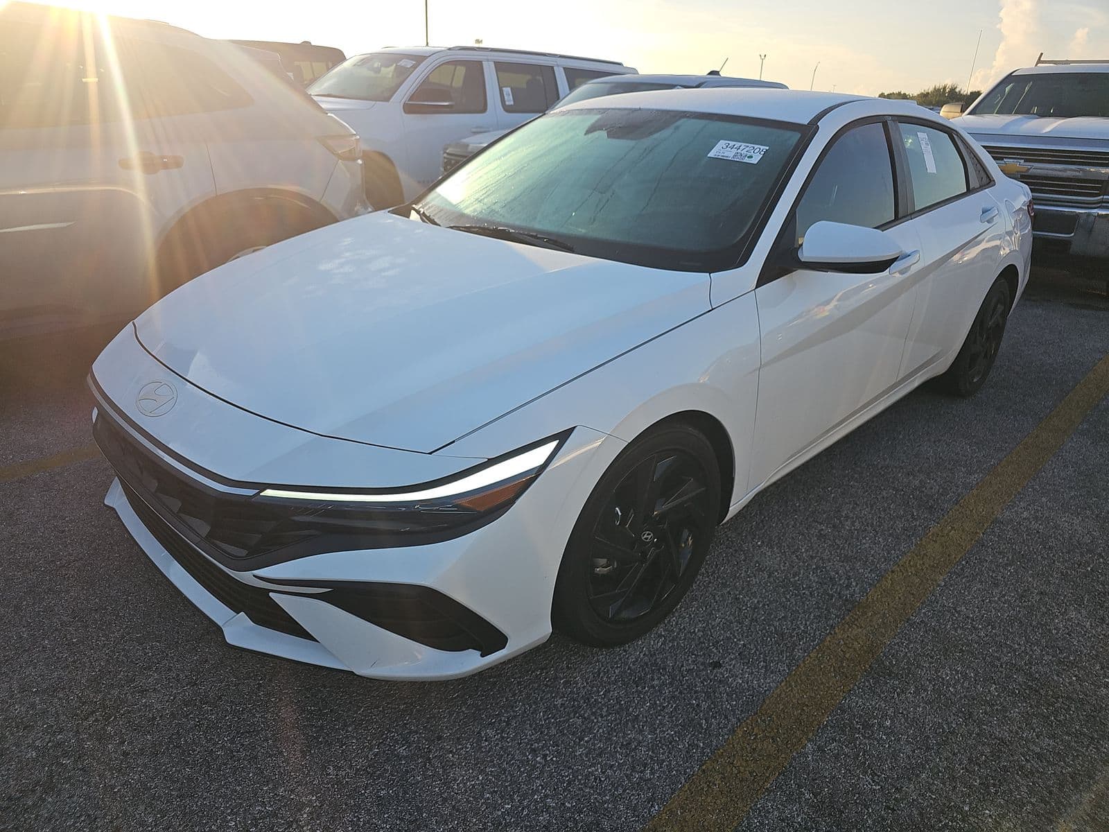 2026 HYUNDAI ELANTRA SE