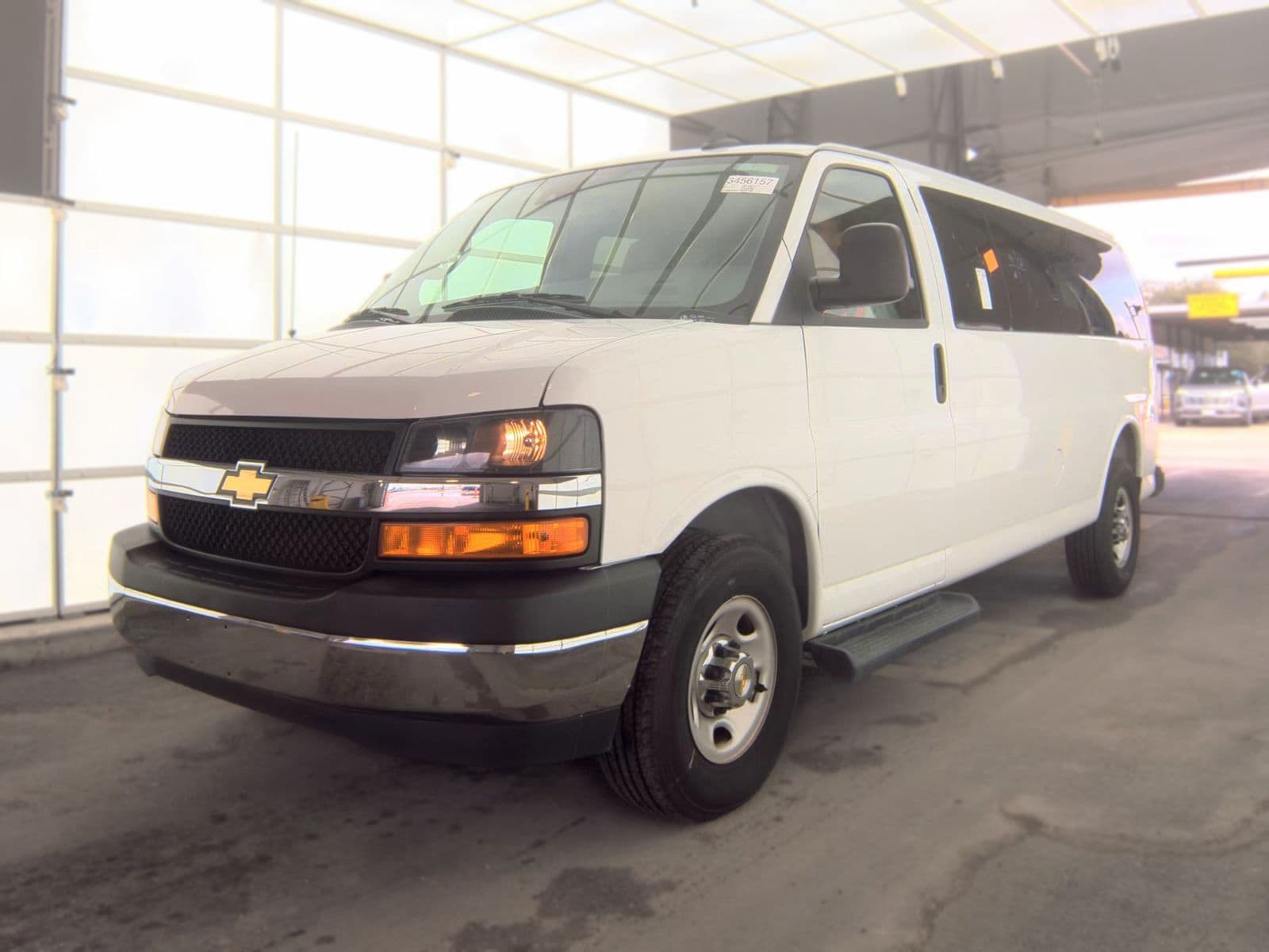 2025 CHEVROLET EXPRESS 3500 LT