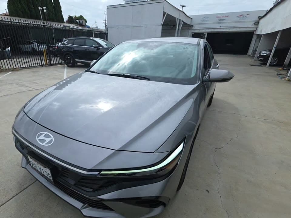 2025 HYUNDAI ELANTRA HYBRID Limited