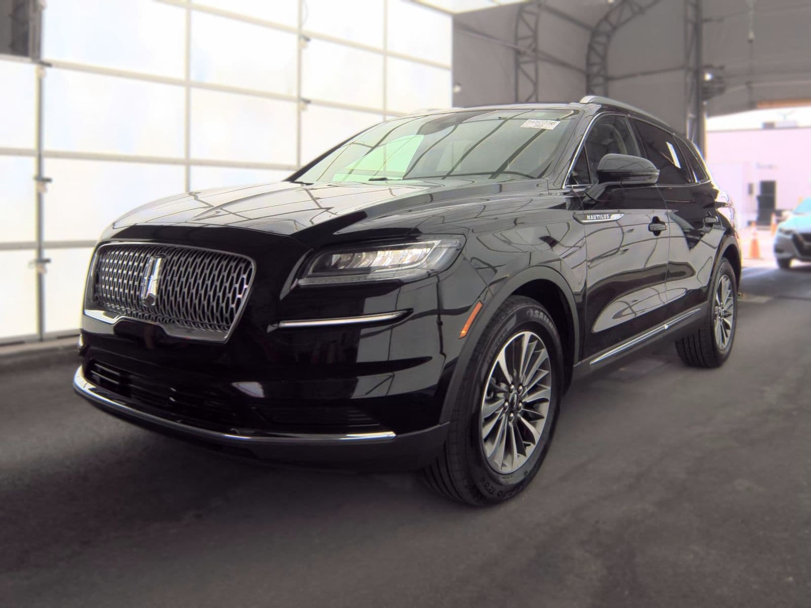 2023 LINCOLN NAUTILUS Standard