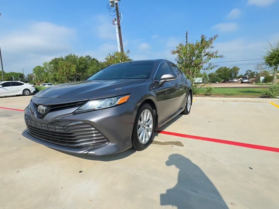 2018 TOYOTA CAMRY LE