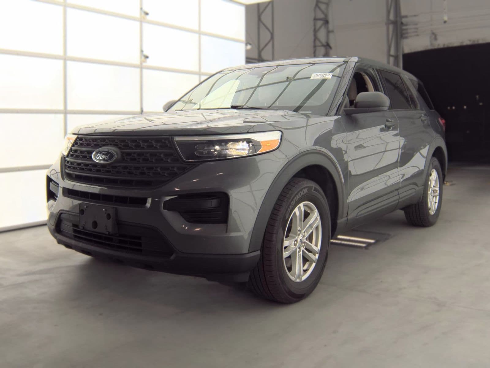 2023 FORD EXPLORER Base 1