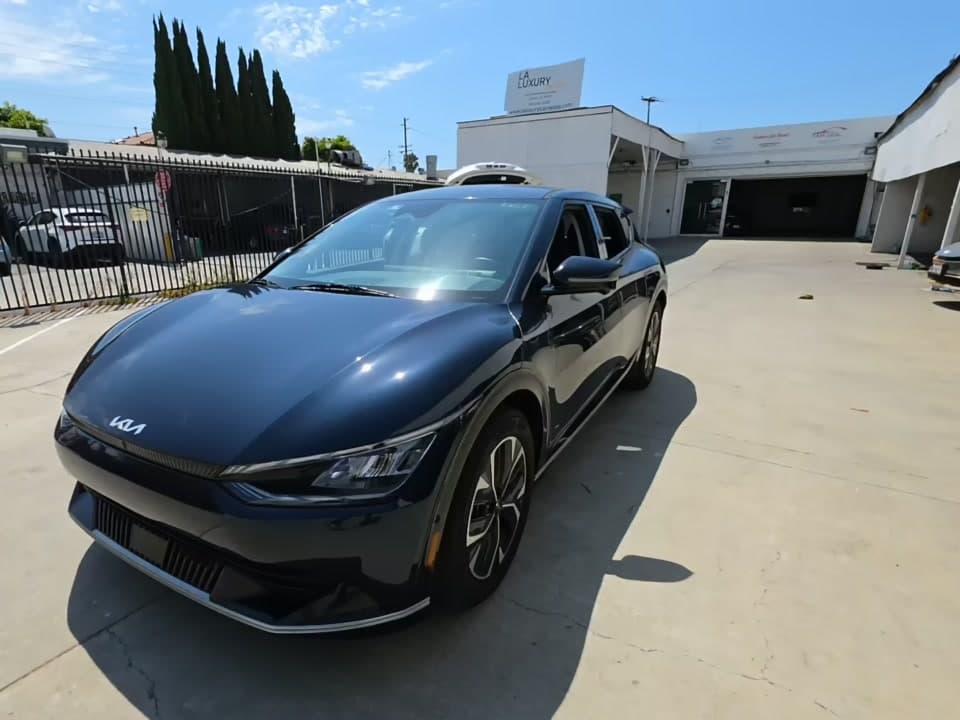 2023 KIA EV6 Wind