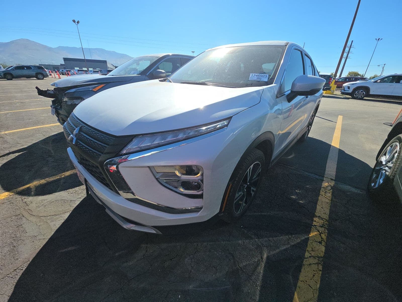 2025 MITSUBISHI ECLIPSE CROSS SE