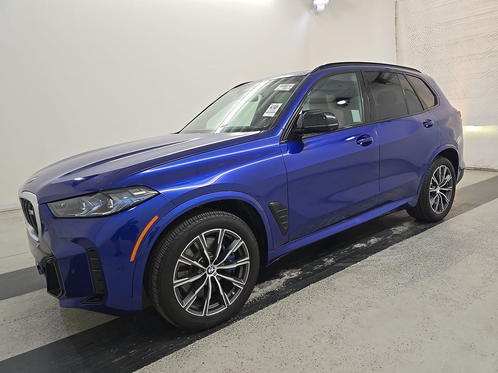 2026 BMW X5 M60I xDrive