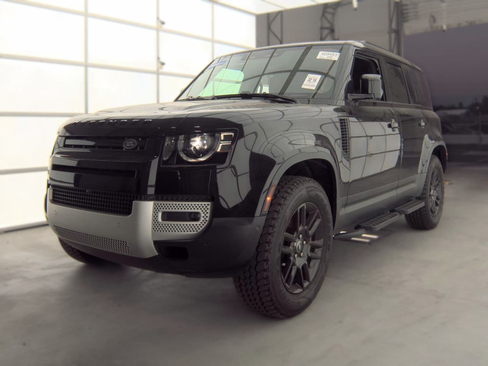2025 LAND ROVER DEFENDER 110 S