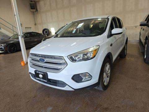 2019 FORD ESCAPE SE 1