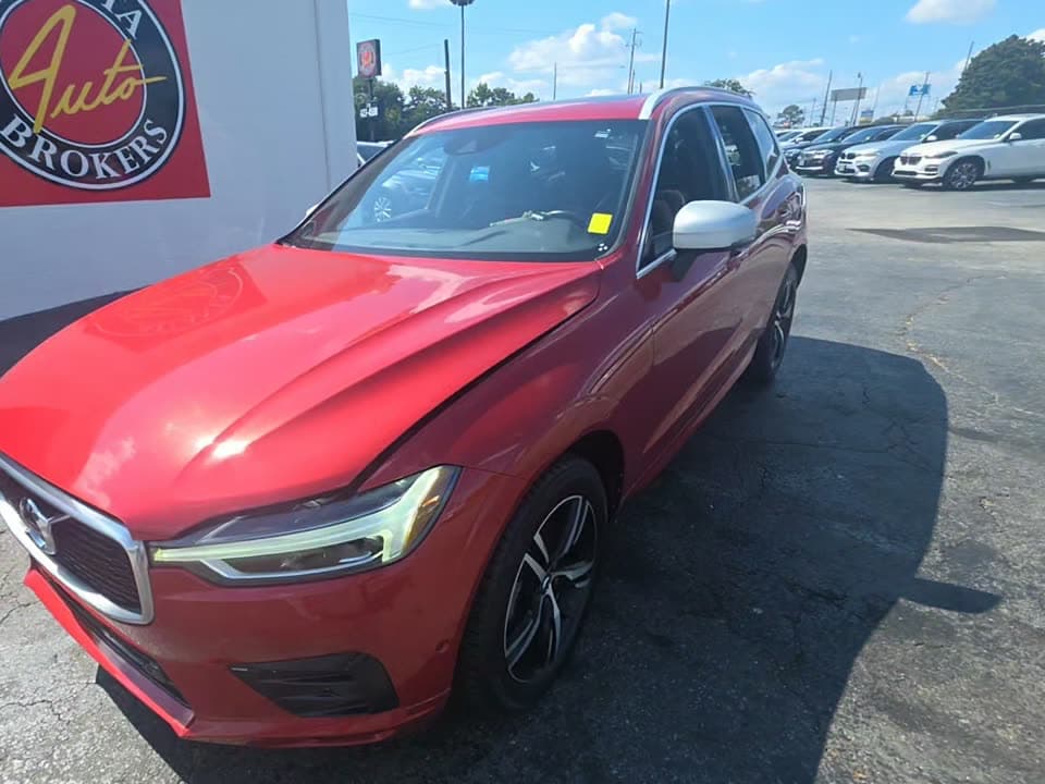 2019 VOLVO XC60 T5 R-Design 1