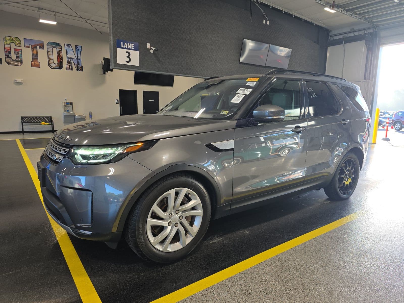 2018 LAND ROVER DISCOVERY HSE