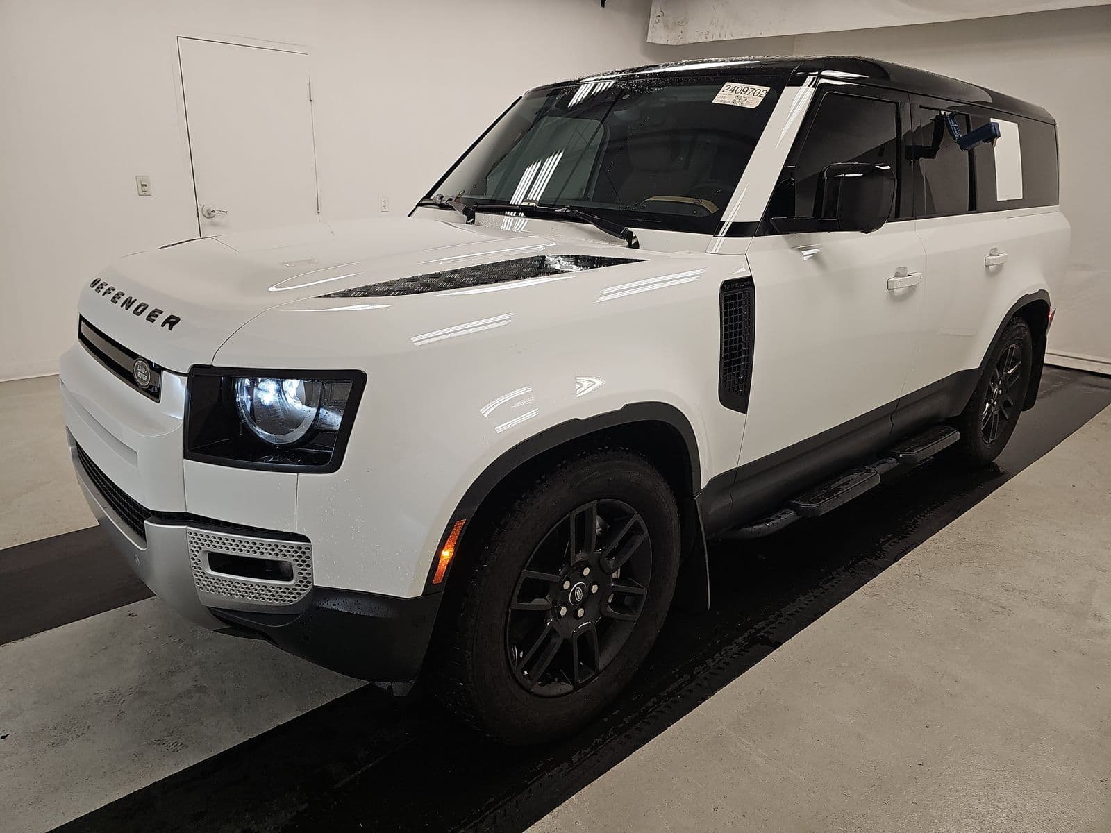 2025 LAND ROVER DEFENDER 130 S