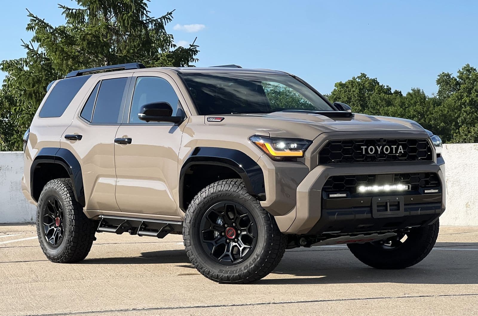 2025 TOYOTA 4RUNNER HYBRID TRD Pro