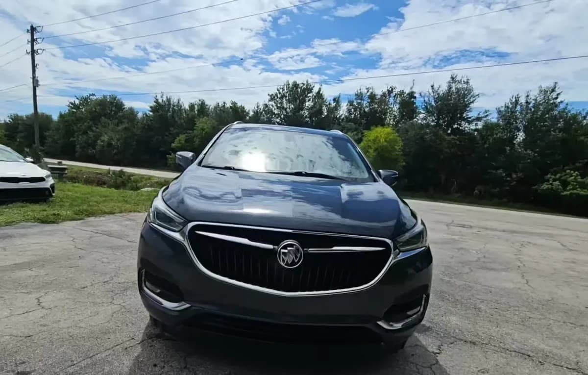 2019 BUICK ENCLAVE Essence 1
