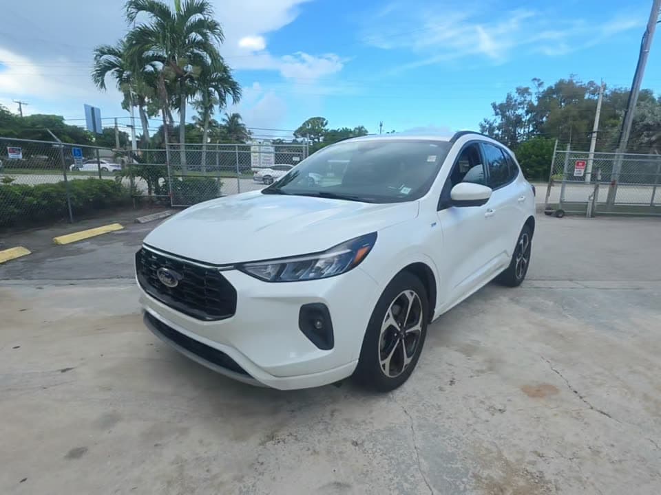 2023 FORD ESCAPE ST-LINE Select