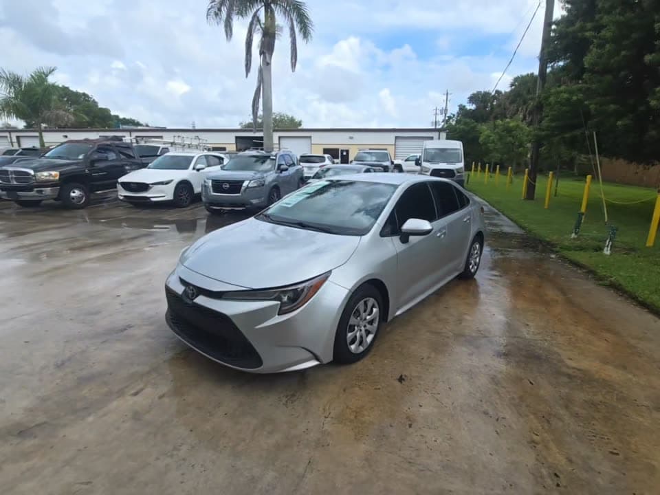 2022 TOYOTA COROLLA LE 1