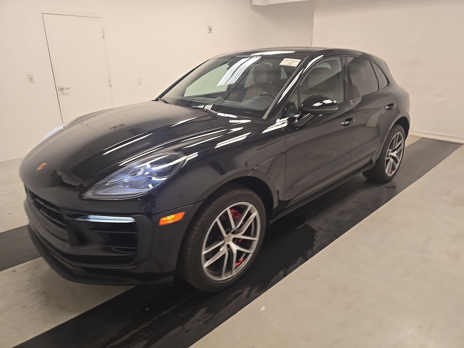 2023 PORSCHE MACAN S