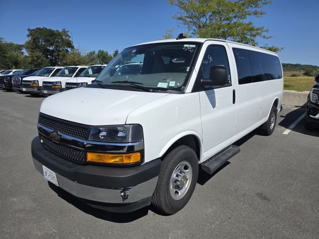 2025 CHEVROLET EXPRESS 3500 LT