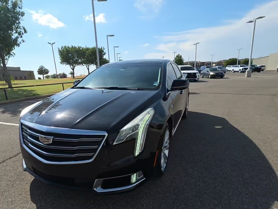 2018 CADILLAC XTS Luxury 1