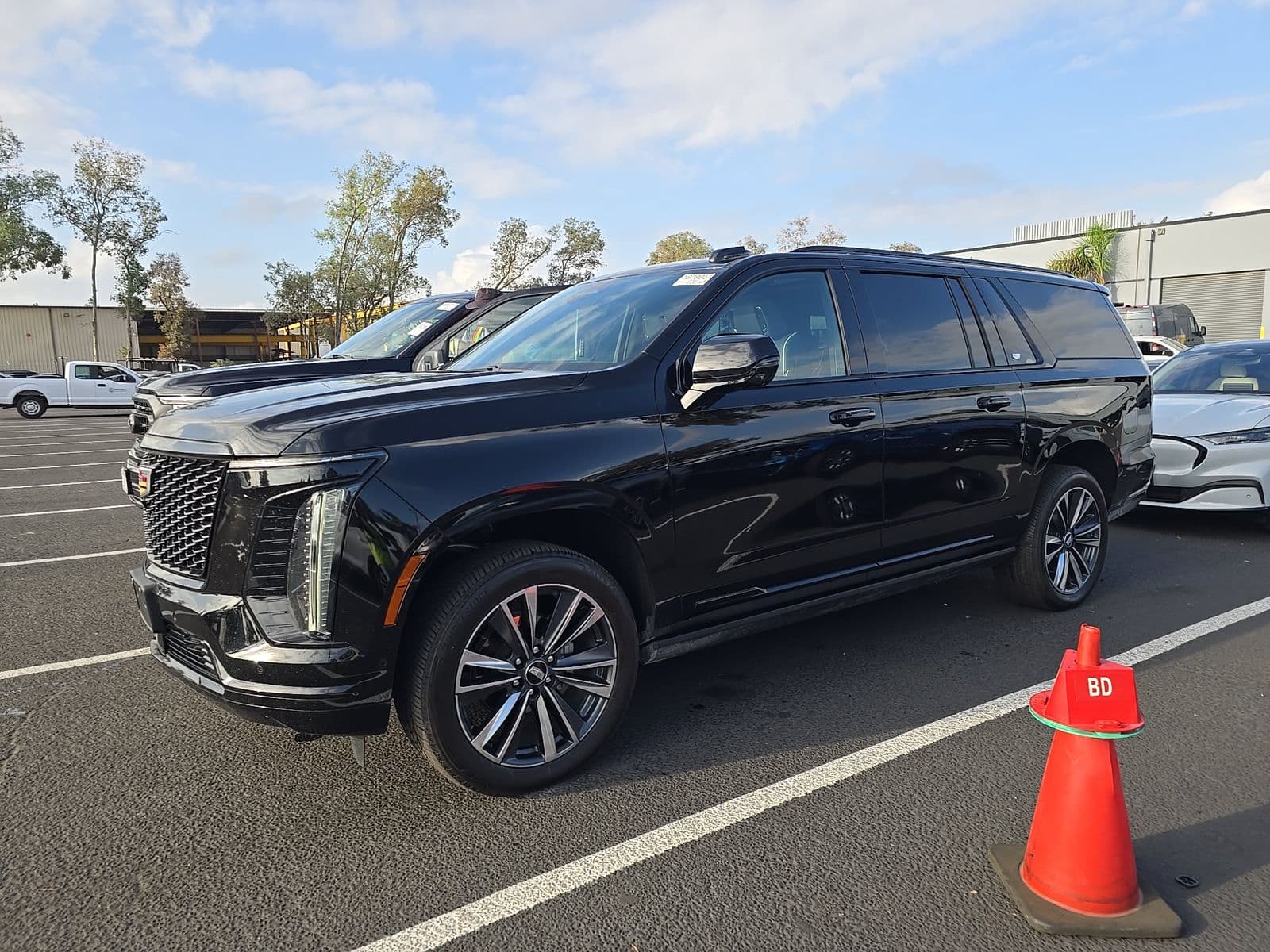 2025 CADILLAC ESCALADE ESV Sport
