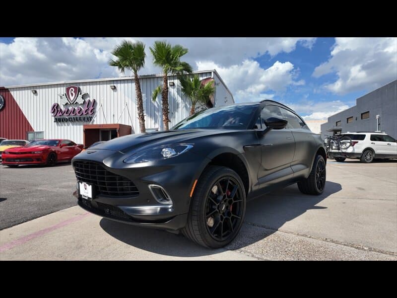 2022 ASTON MARTIN DBX Base