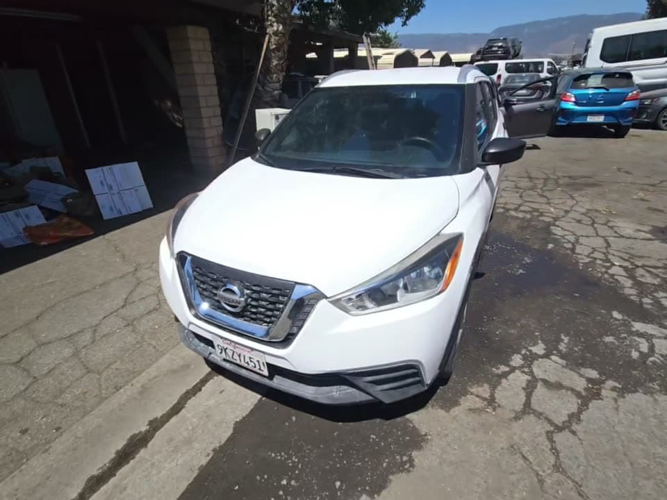2019 NISSAN KICKS S 1