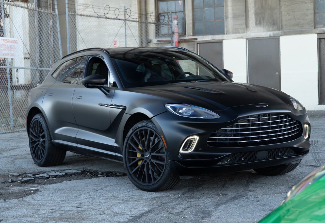 2022 ASTON MARTIN DBX Base