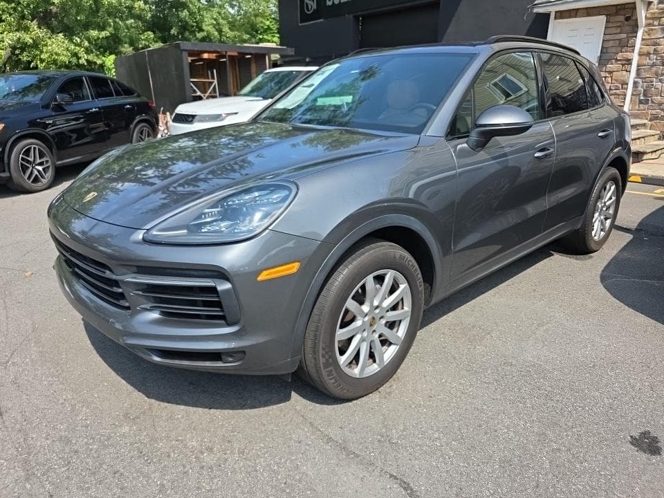 2019 PORSCHE CAYENNE Base 1