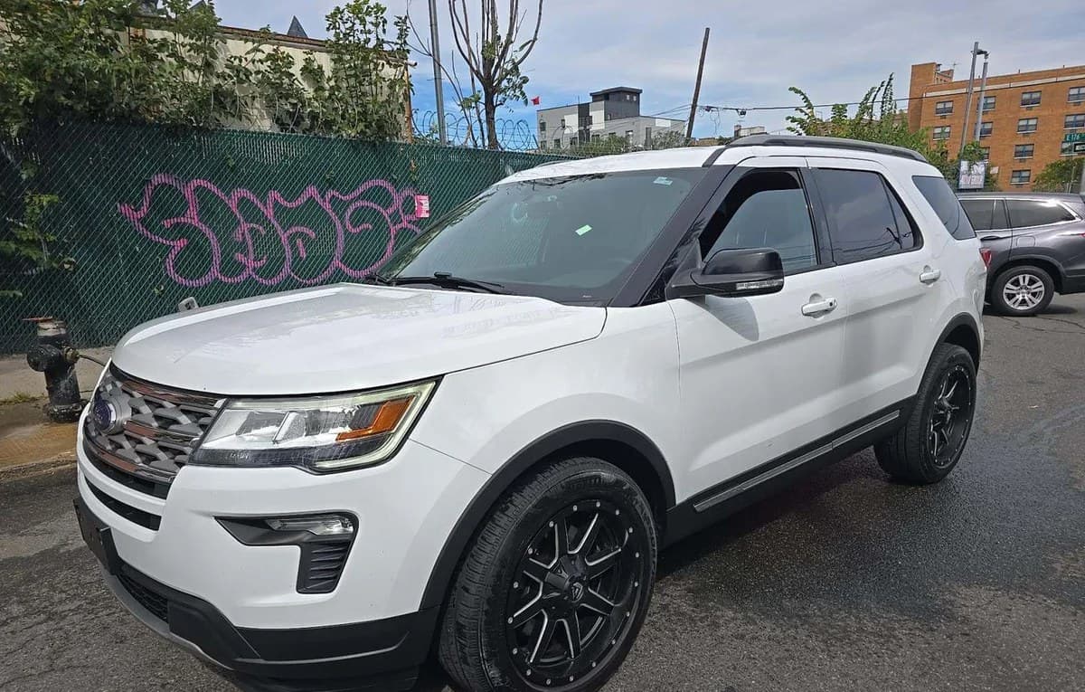 2018 FORD EXPLORER XLT 1