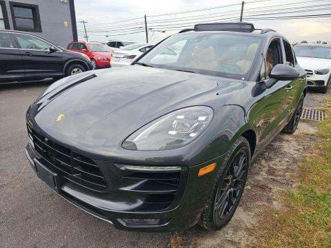 2018 PORSCHE MACAN GTS 1