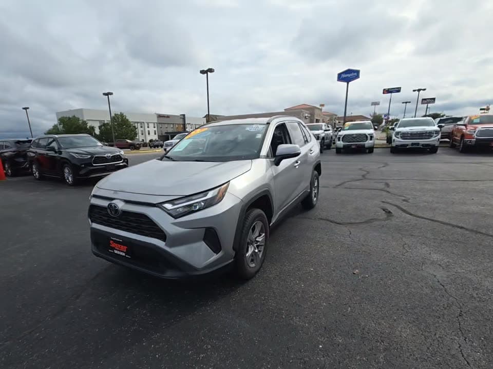 2023 TOYOTA RAV4 XLE