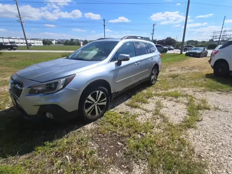 2018 SUBARU OUTBACK 3.6R Limited 1