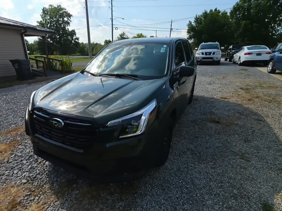 2023 SUBARU FORESTER Base 1