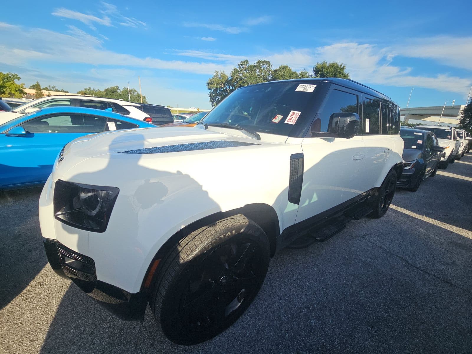 2023 LAND ROVER DEFENDER 110 X-DYNAMIC SE