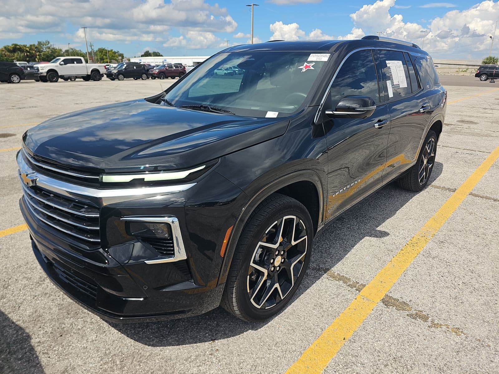 2025 CHEVROLET TRAVERSE HIGH Country