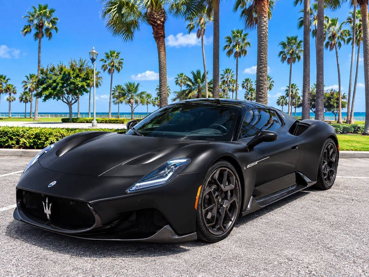 2024 MASERATI MC20 Base