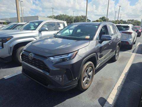 2023 TOYOTA RAV4 XLE