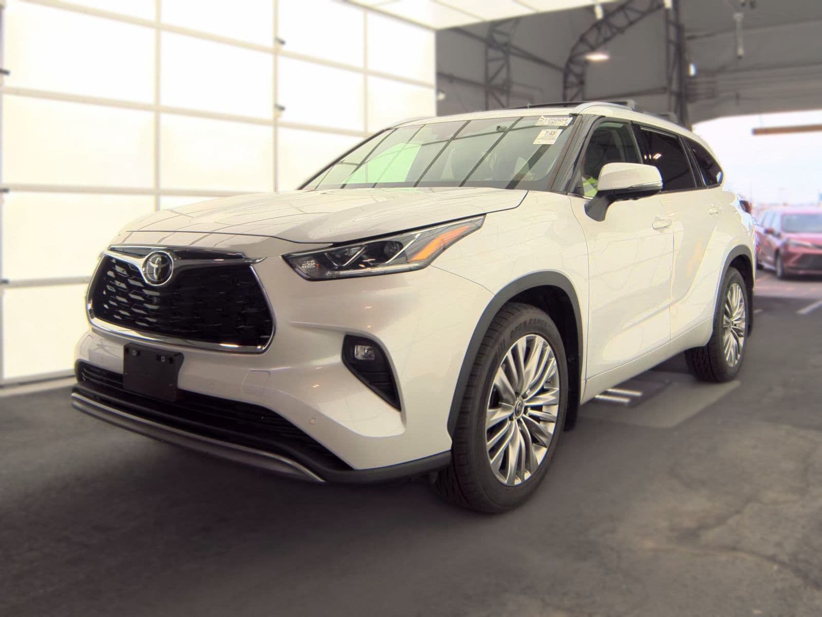2023 TOYOTA HIGHLANDER Platinum