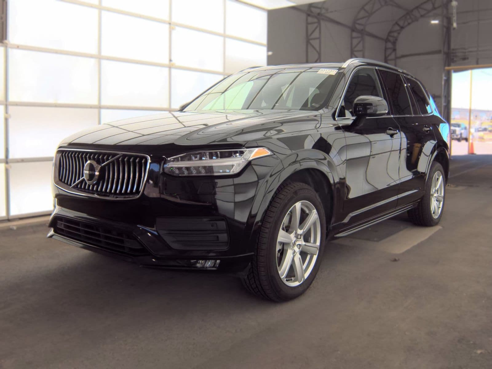 2023 VOLVO XC90 B5 Core 1