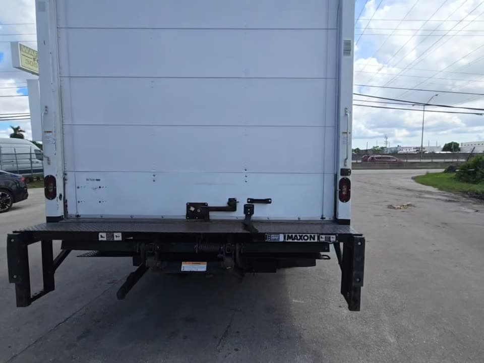 2019 ISUZU NPR HD Base