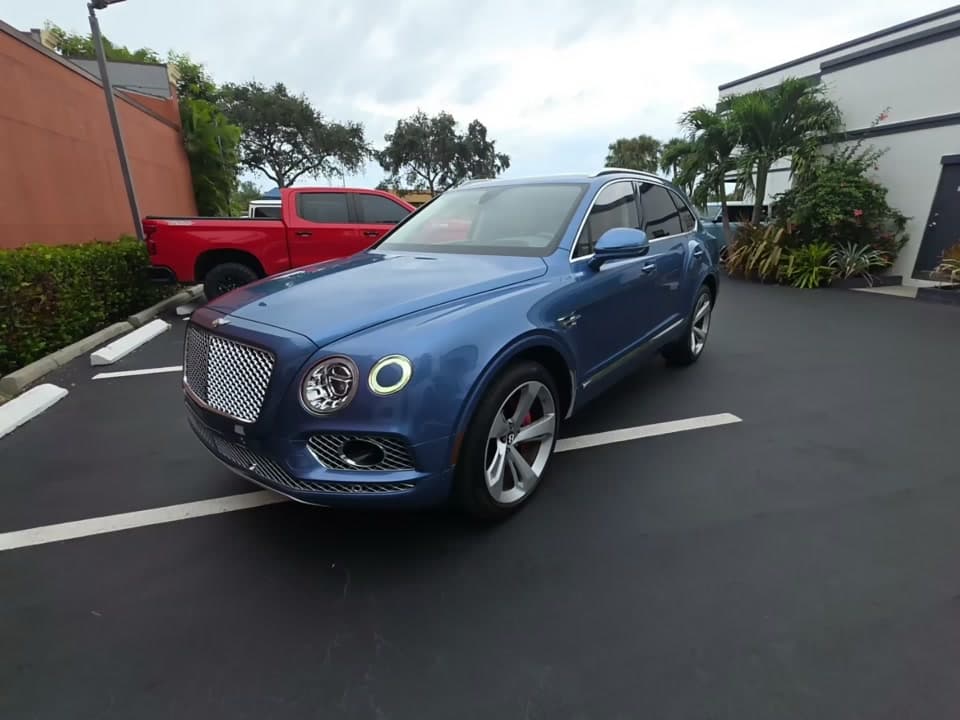 2019 BENTLEY BENTAYGA V8