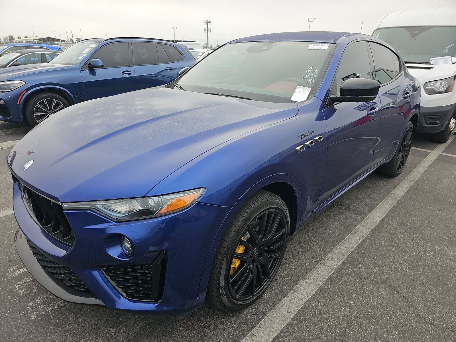 2023 MASERATI LEVANTE Modena
