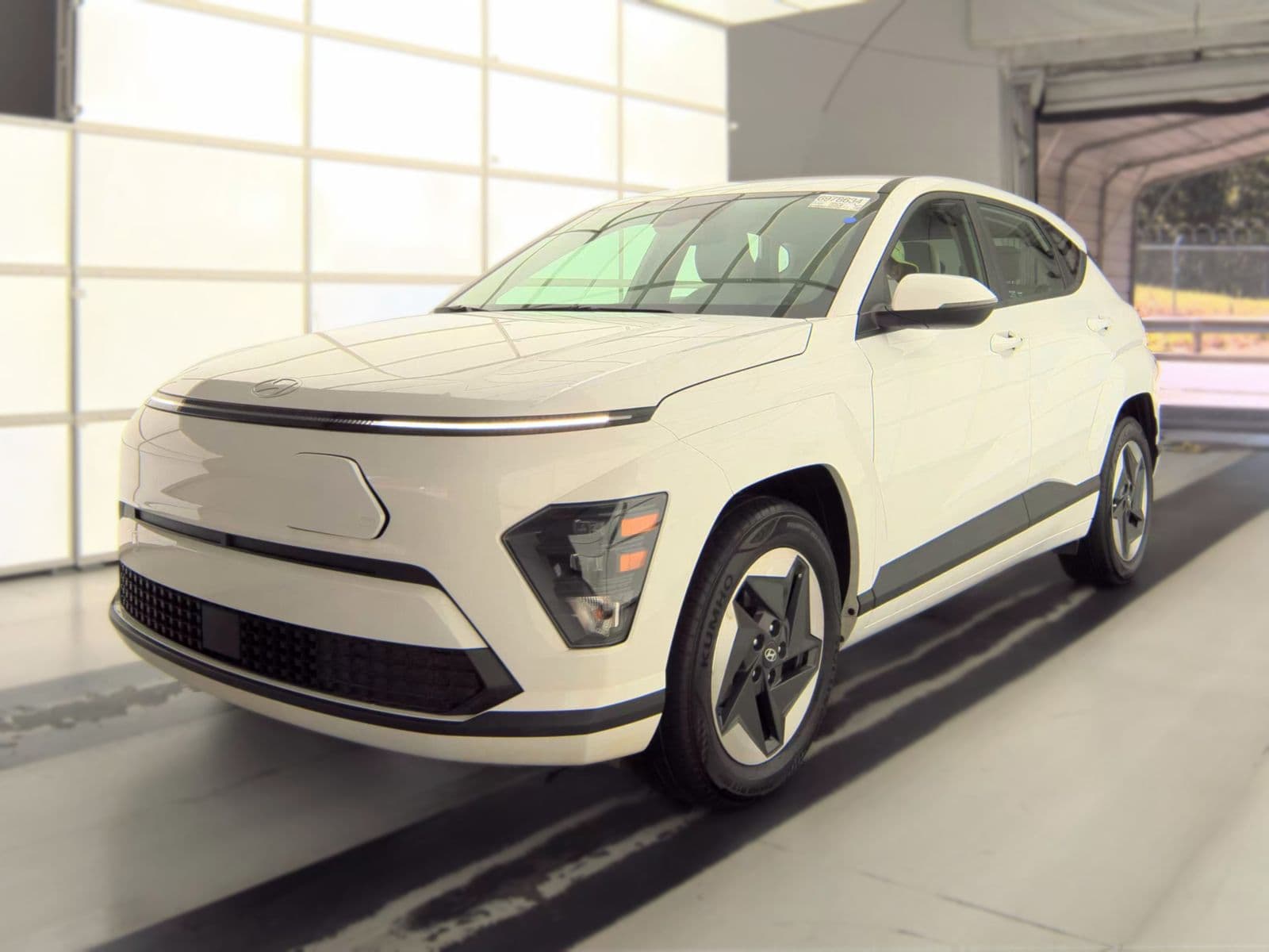 2024 HYUNDAI KONA EV SE 1