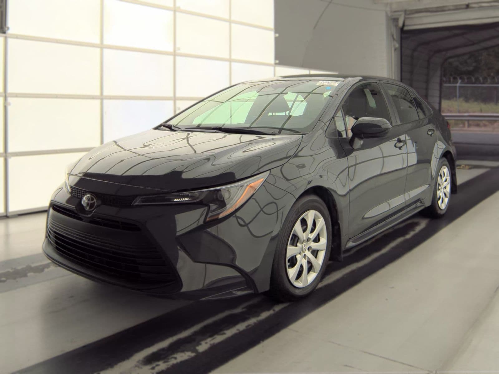 2026 TOYOTA COROLLA LE 1