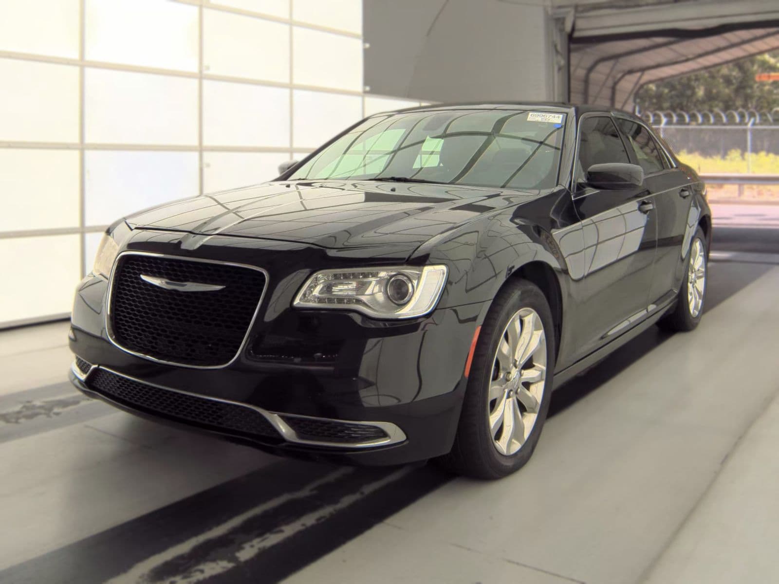 2017 CHRYSLER 300 Limited