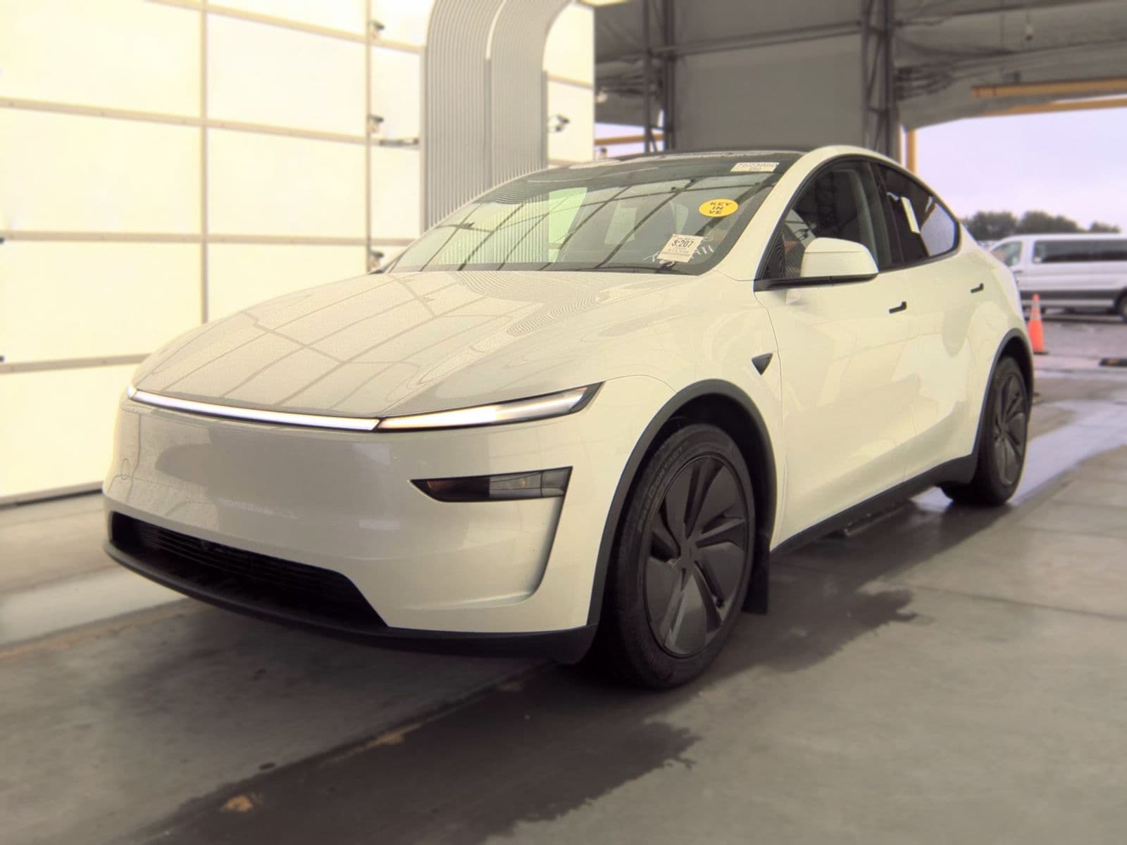 2026 TESLA MODEL Y Standard
