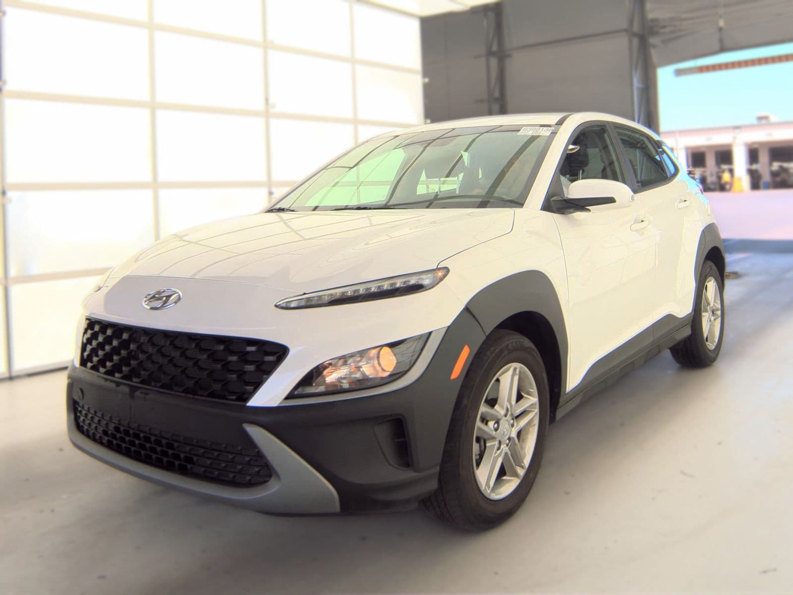 2023 HYUNDAI KONA SE