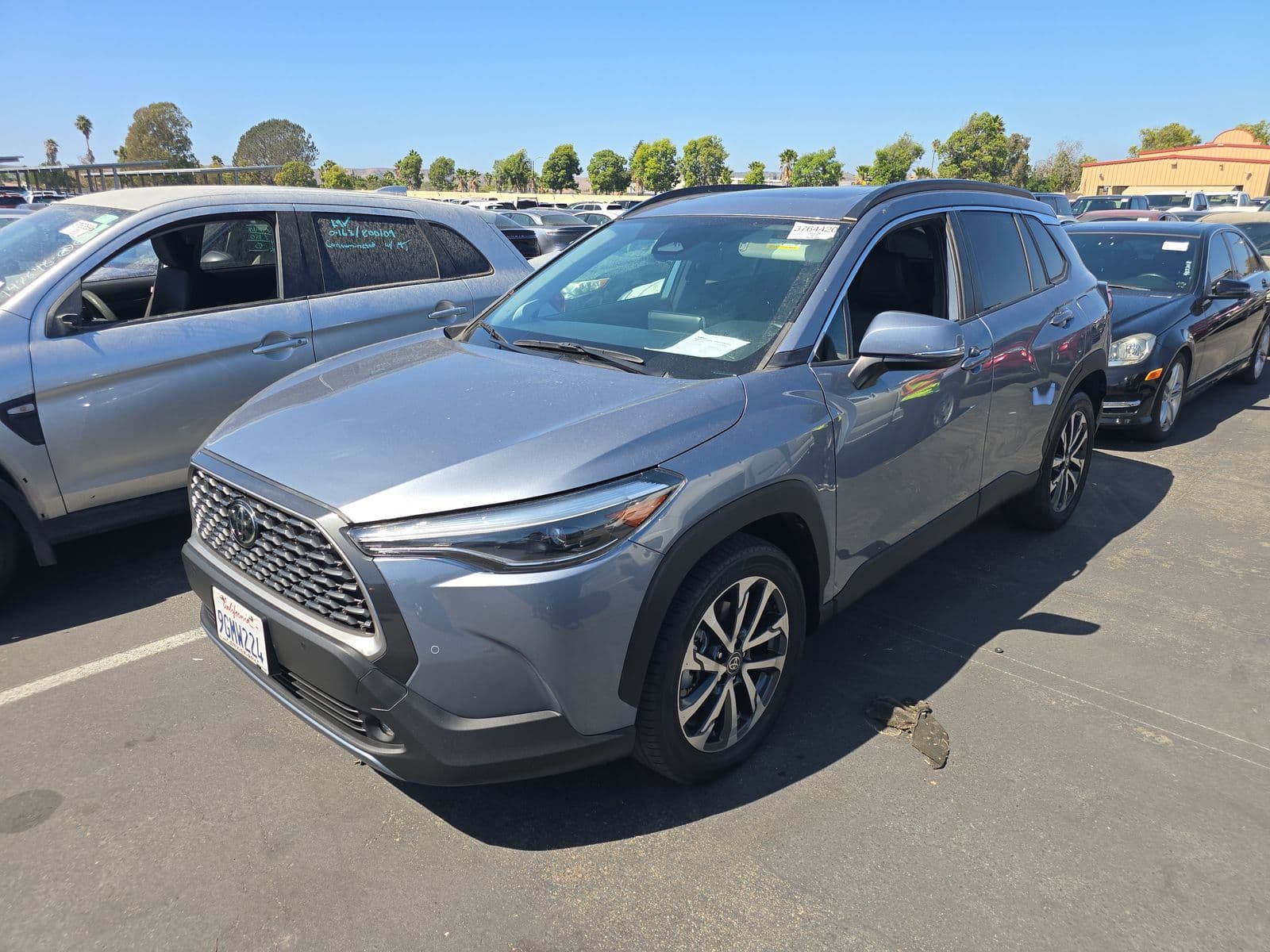 2023 TOYOTA COROLLA CROSS XLE