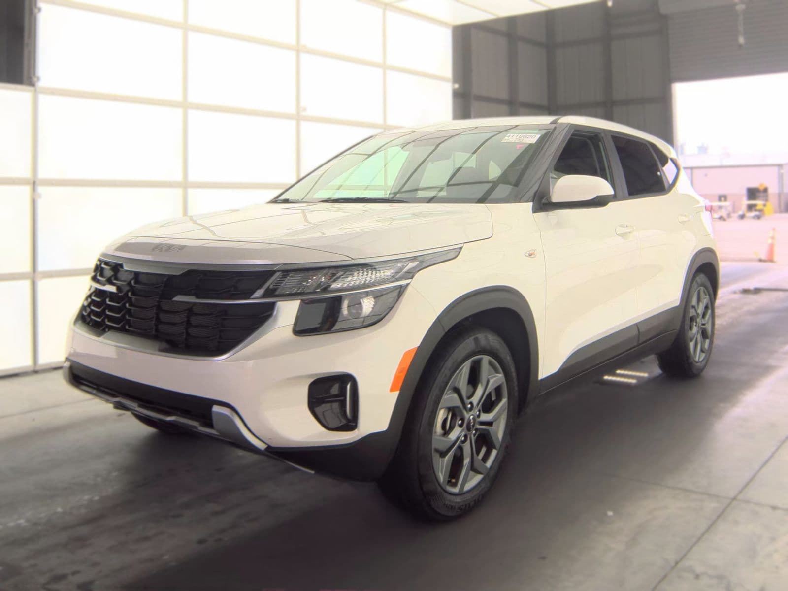 2026 KIA SELTOS LX