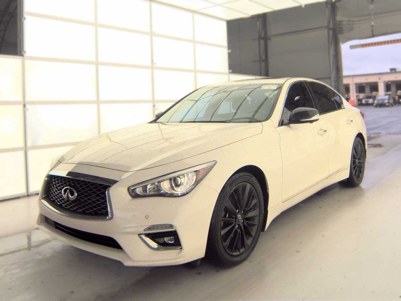 2023 INFINITI Q50 LUXE