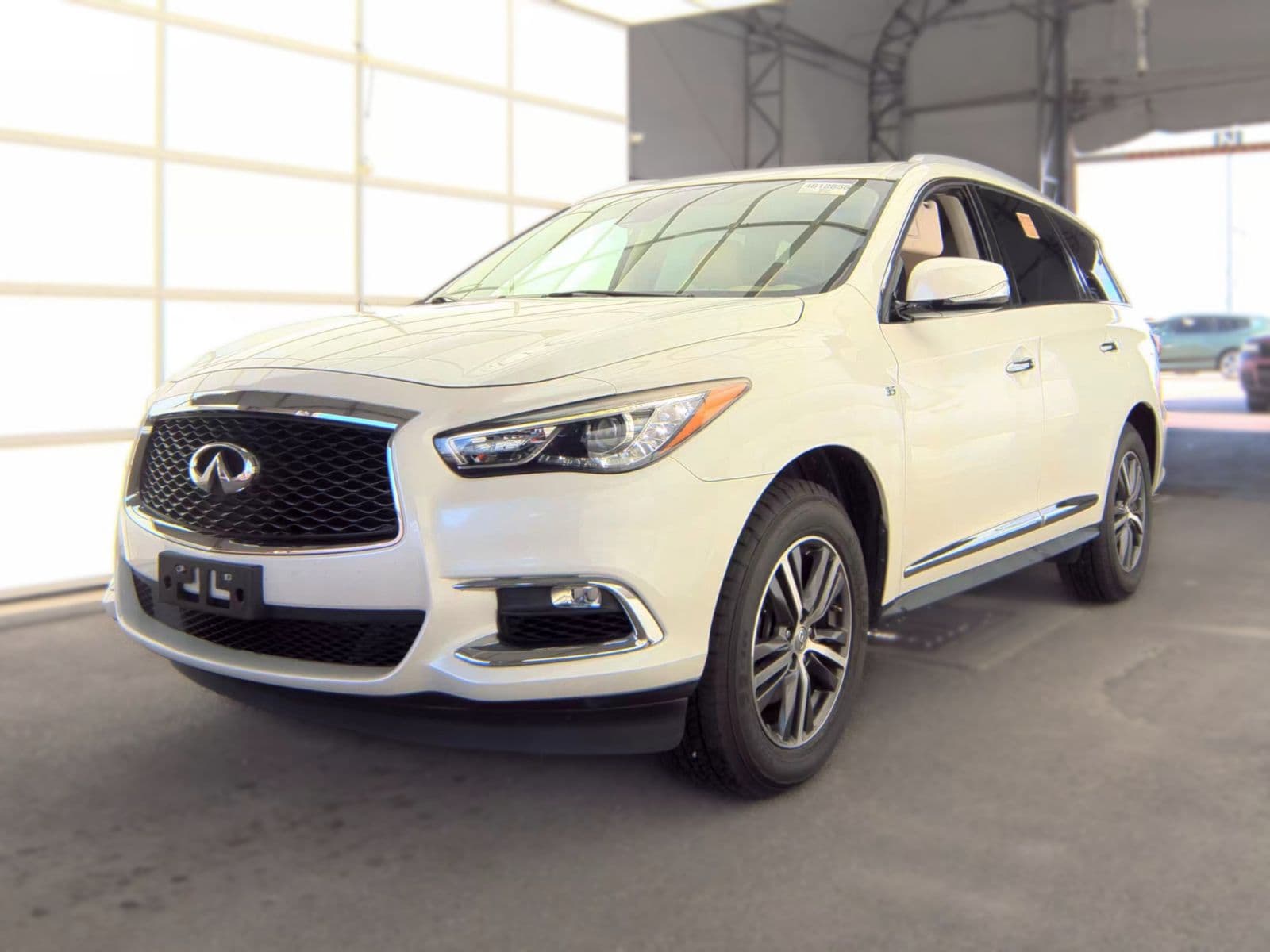 2019 INFINITI QX60 LUXE